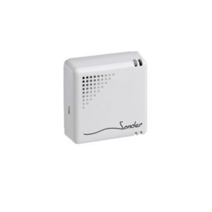 Embellecedor. Capot blanco